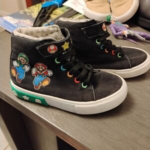 Round Up Mario Boys Shoe Size 11
